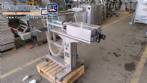 Semi-automatic pneumatic liquid filling machine with two nozzles