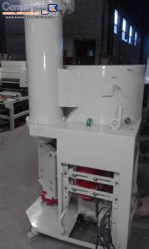 Chocolate tempering machine