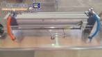 Semi-automatic filling machine for liquids and pasties with 1 nozzle