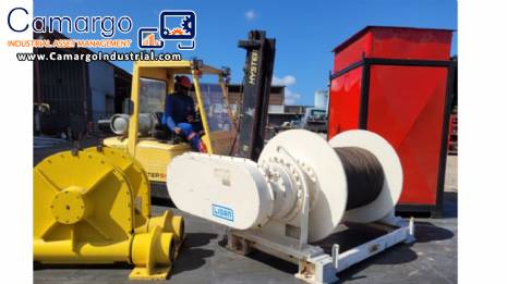 Lidan hydraulically driven winch