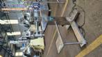 Semi-automatic filling machine for liquids
