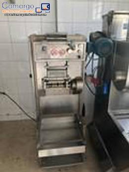 Automatic machine for capeletti and ravioli Torresani