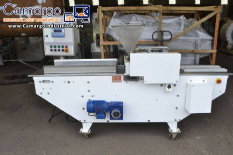 Dosing machine for liquids and semi-liquids 8 Pir�g nozzles