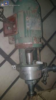 Sanitary fluid pump