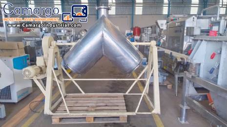 Stainless steel V-shaped mixer 200 liters