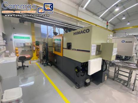 Plastic injection molding machine Himaco