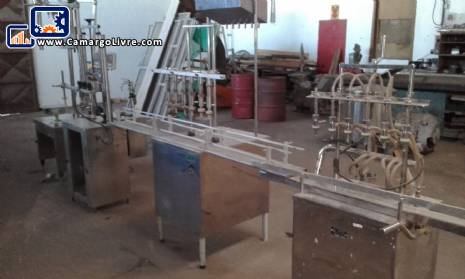 Linear filling machine with 6 stainless steel spouts