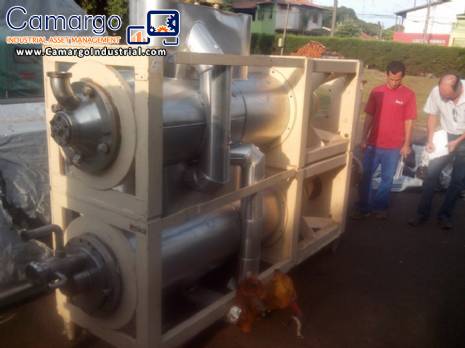 Cold scrapers systems for production of ice cream