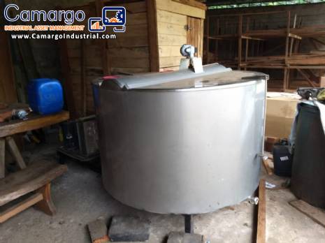 Stainless steel milk tank