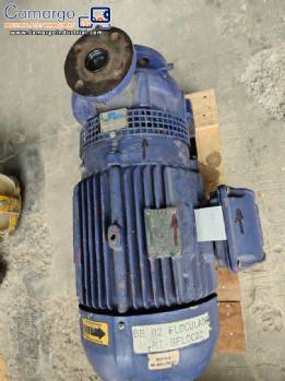 Centrifugal pump made of carbon steel with a 15 HP motor. Centrifugal pump made of carbon steel with a 15 HP motor.