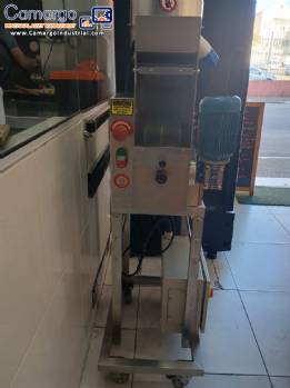 Gnocchi making machine, Italvisa F2, up to 60 kg/hour. Gnocchi making machine, Italvisa F2, up to 60 kg/hour.